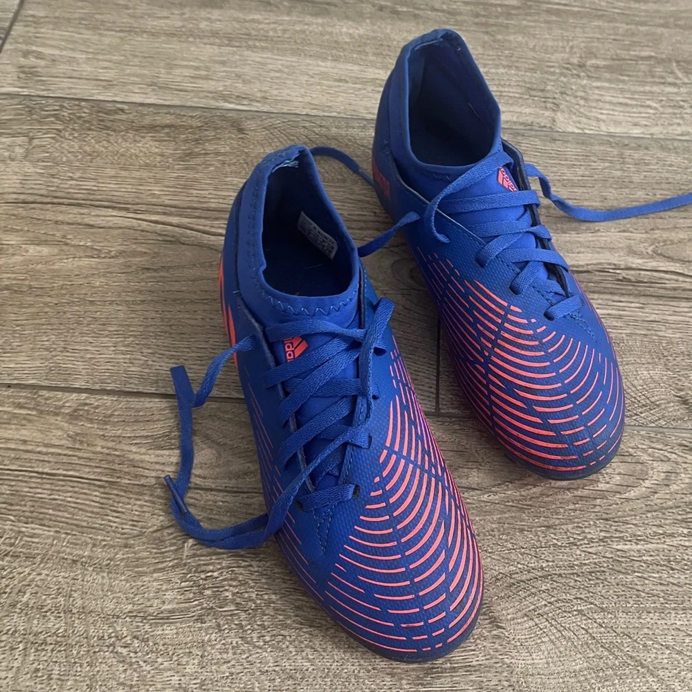 Adidas Predator Edge .4 S FxG GW2371 Kids Size 2.5 Cleats - Picture 4 of 8